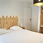 5 Mn Zenith Grande Halle Auvergne,pied De Gergovie,garage,netflix
